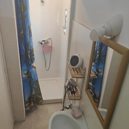 Casita Junto Al Rio En Un Entorno Natural *