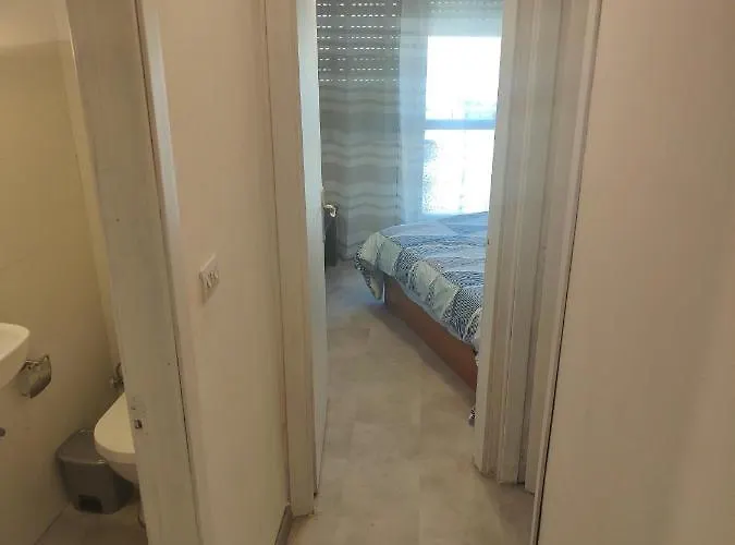 Casita Junto Al Rio En Un Entorno Natural *